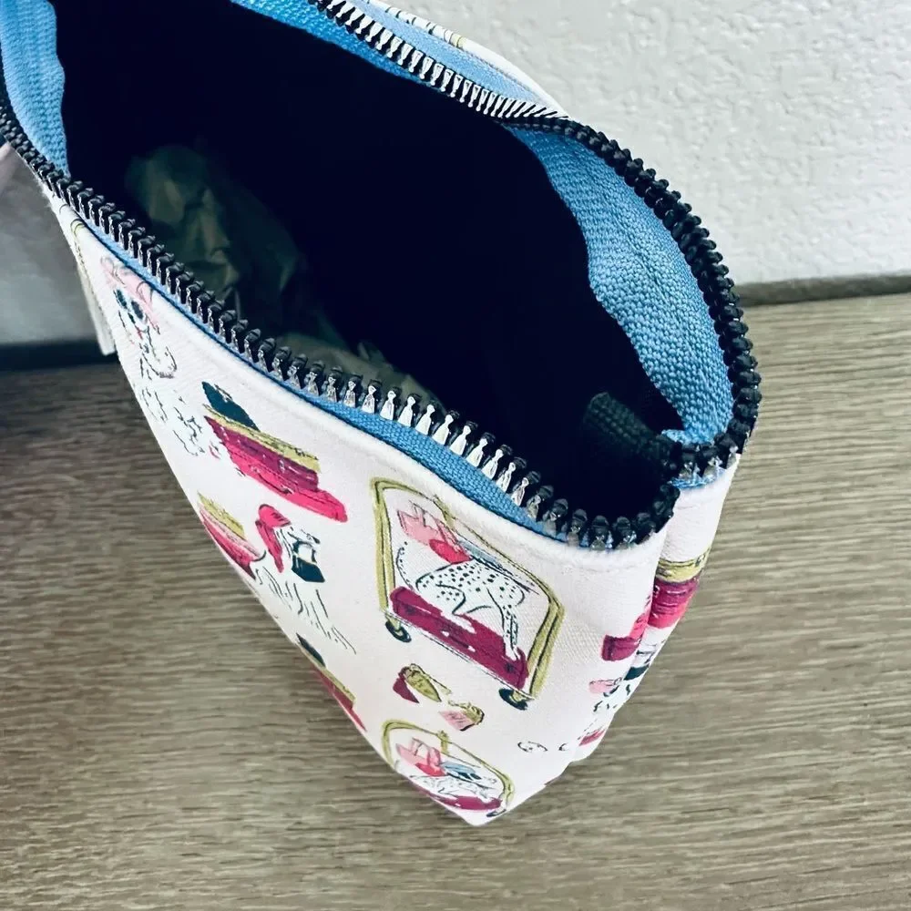 Travel Dog Hotel Luggage Print Pink Zipper Cosmetic Pouch Bag